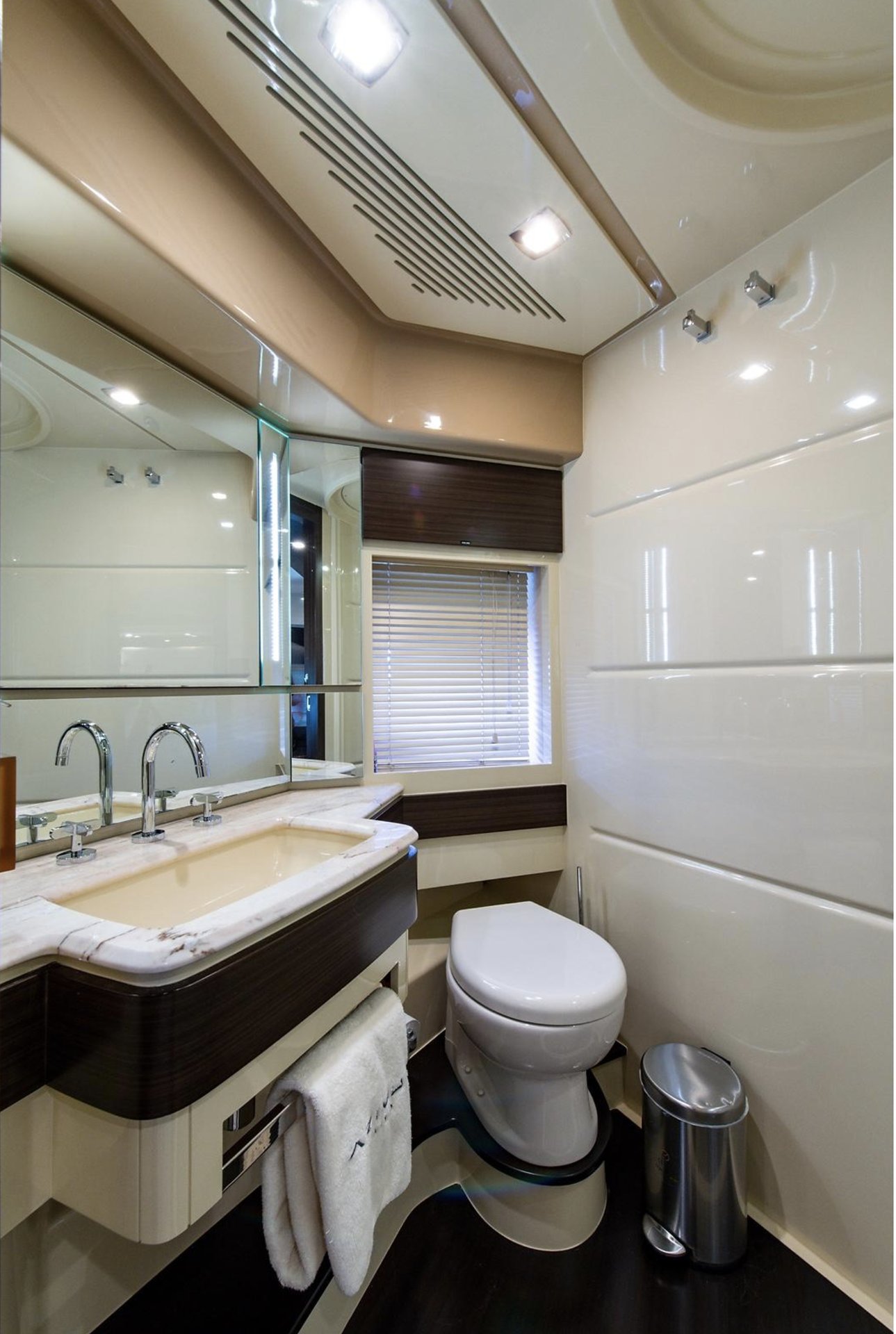 2013 AZİMUT 70 