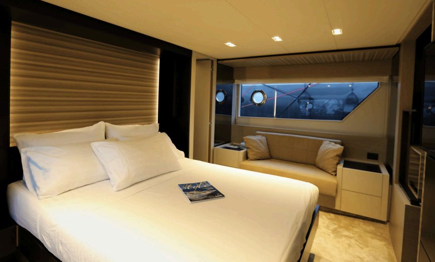 2020 | Ferretti 670