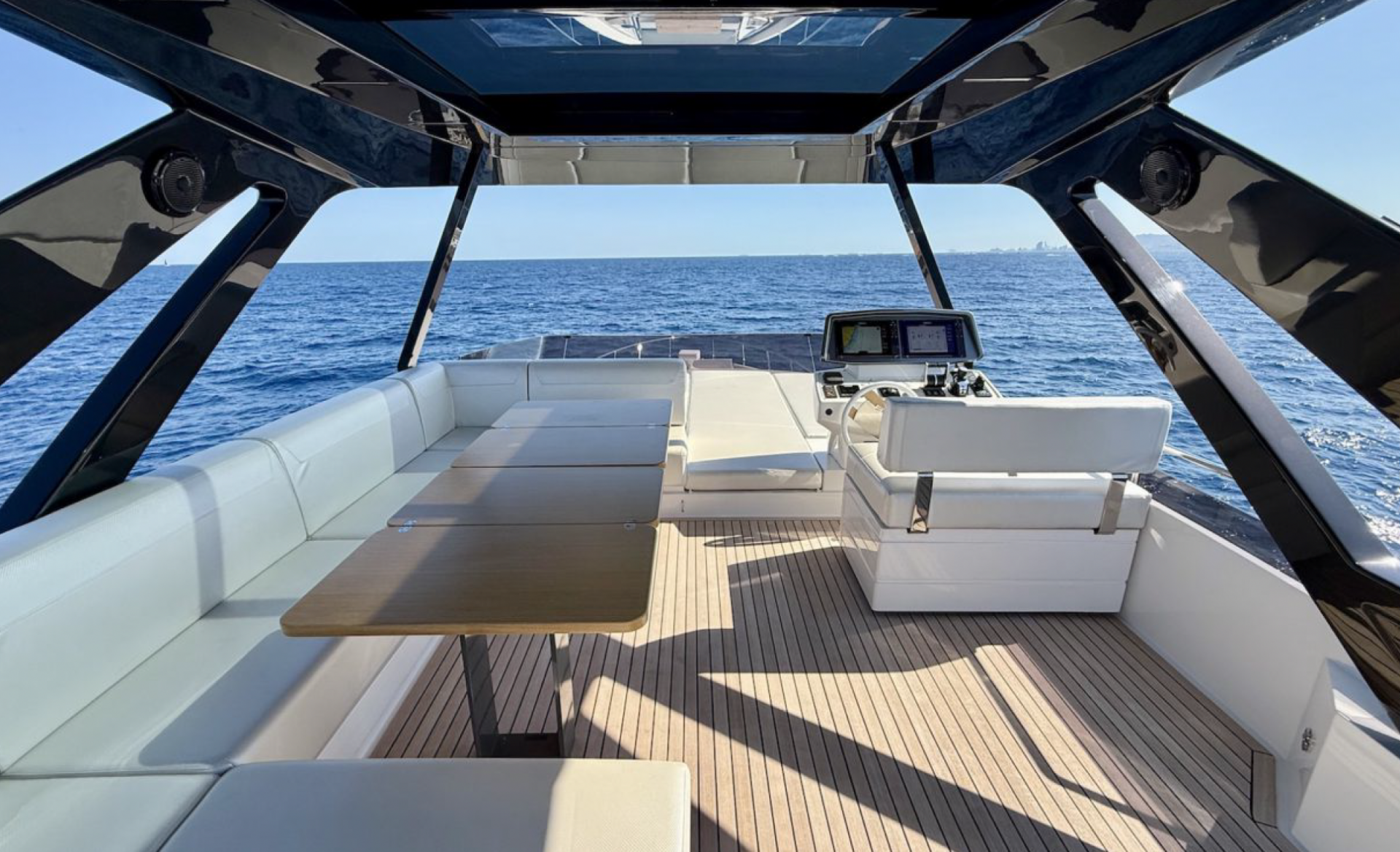 2024 FERRETTI 720