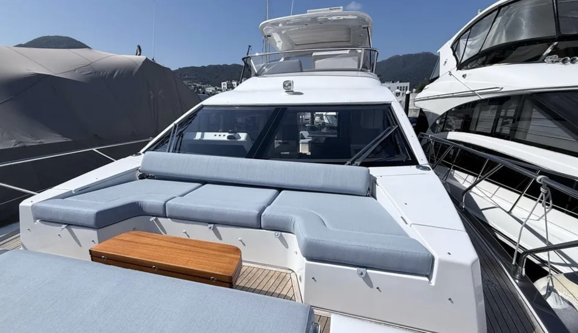 2022 I Azimut 60