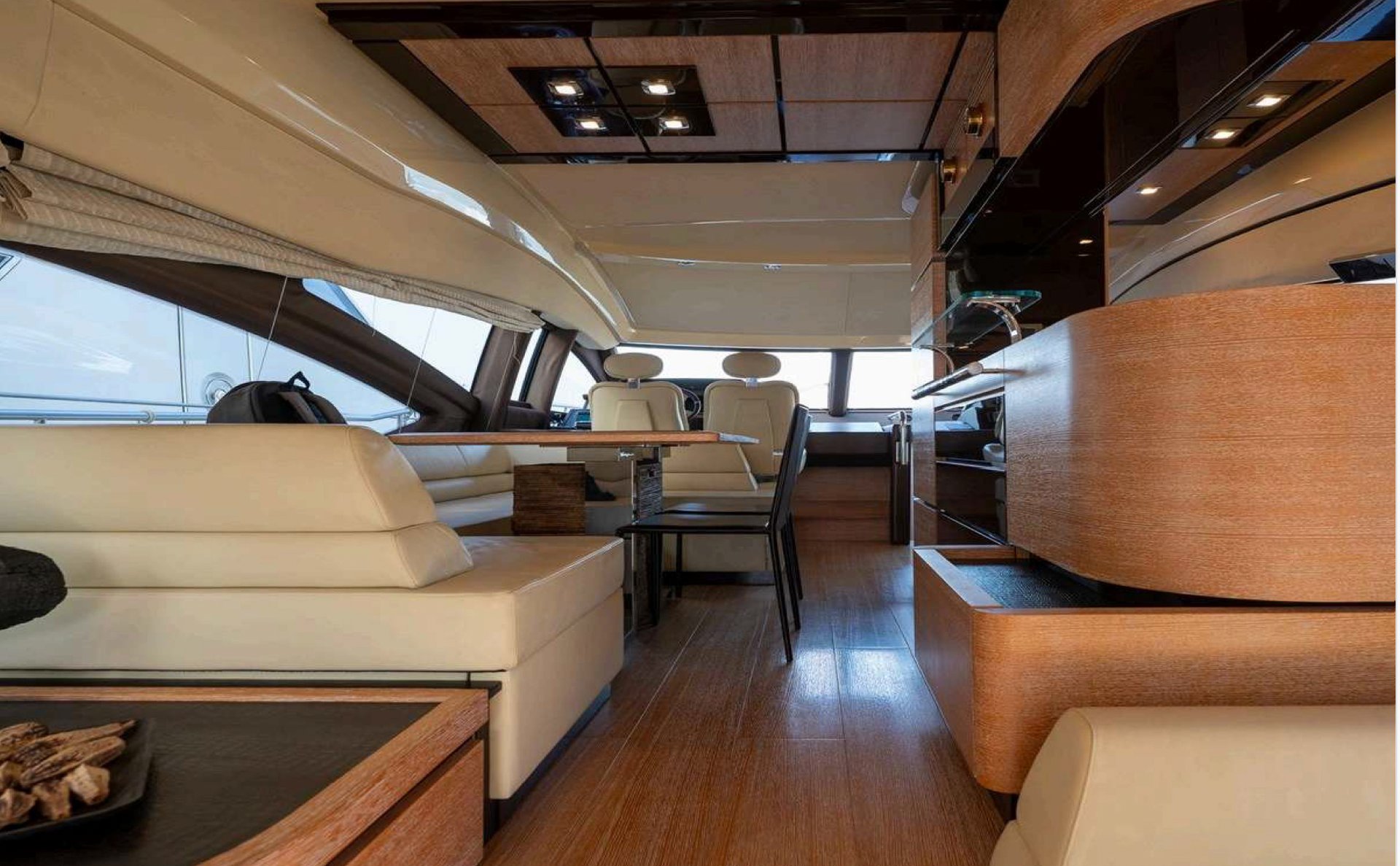 2015 I Azimut 70