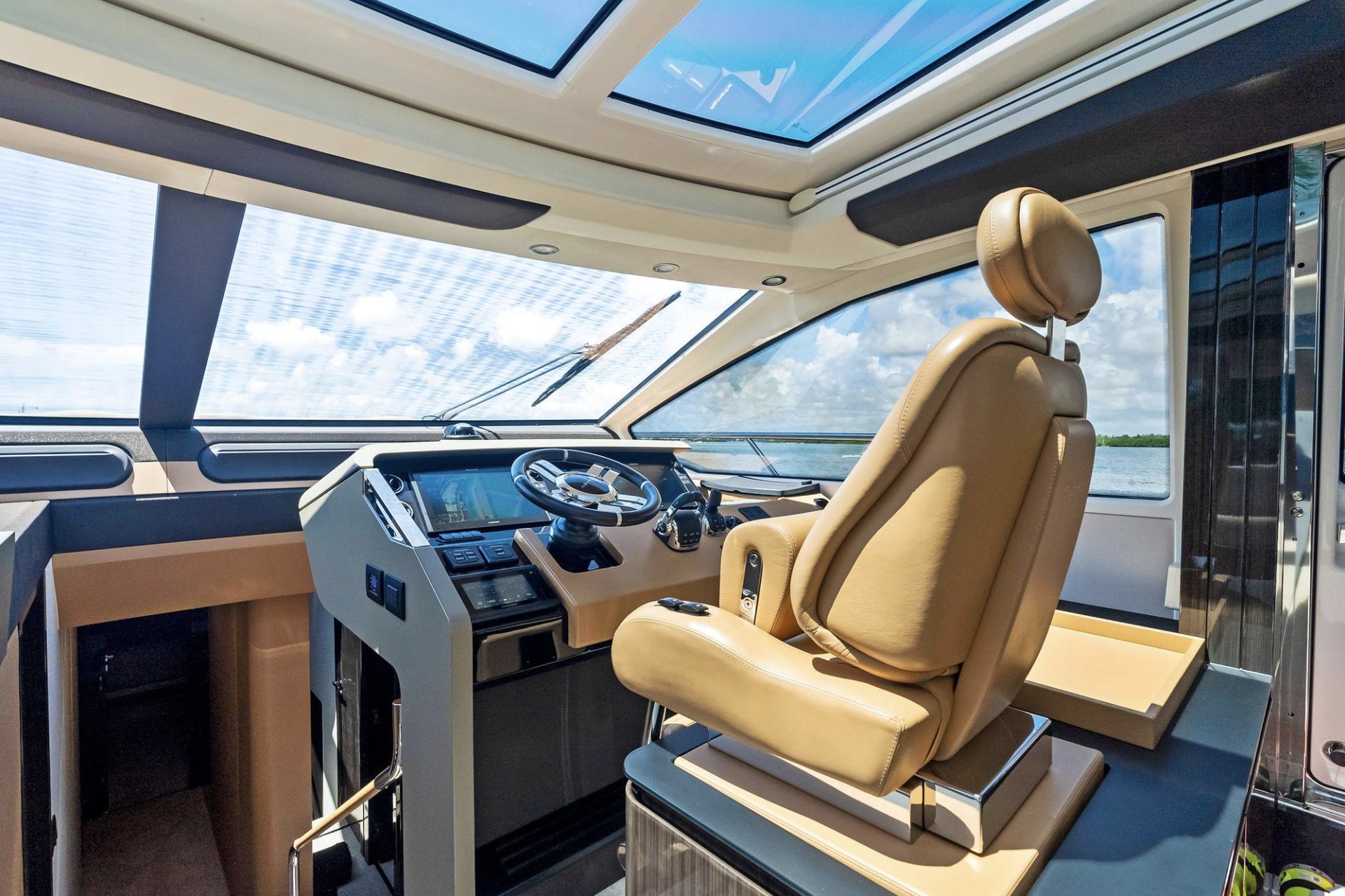 2019 AZİMUT 77S