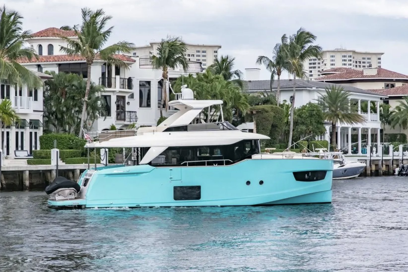  2017 ABSOLUTE NAVETTA 58 