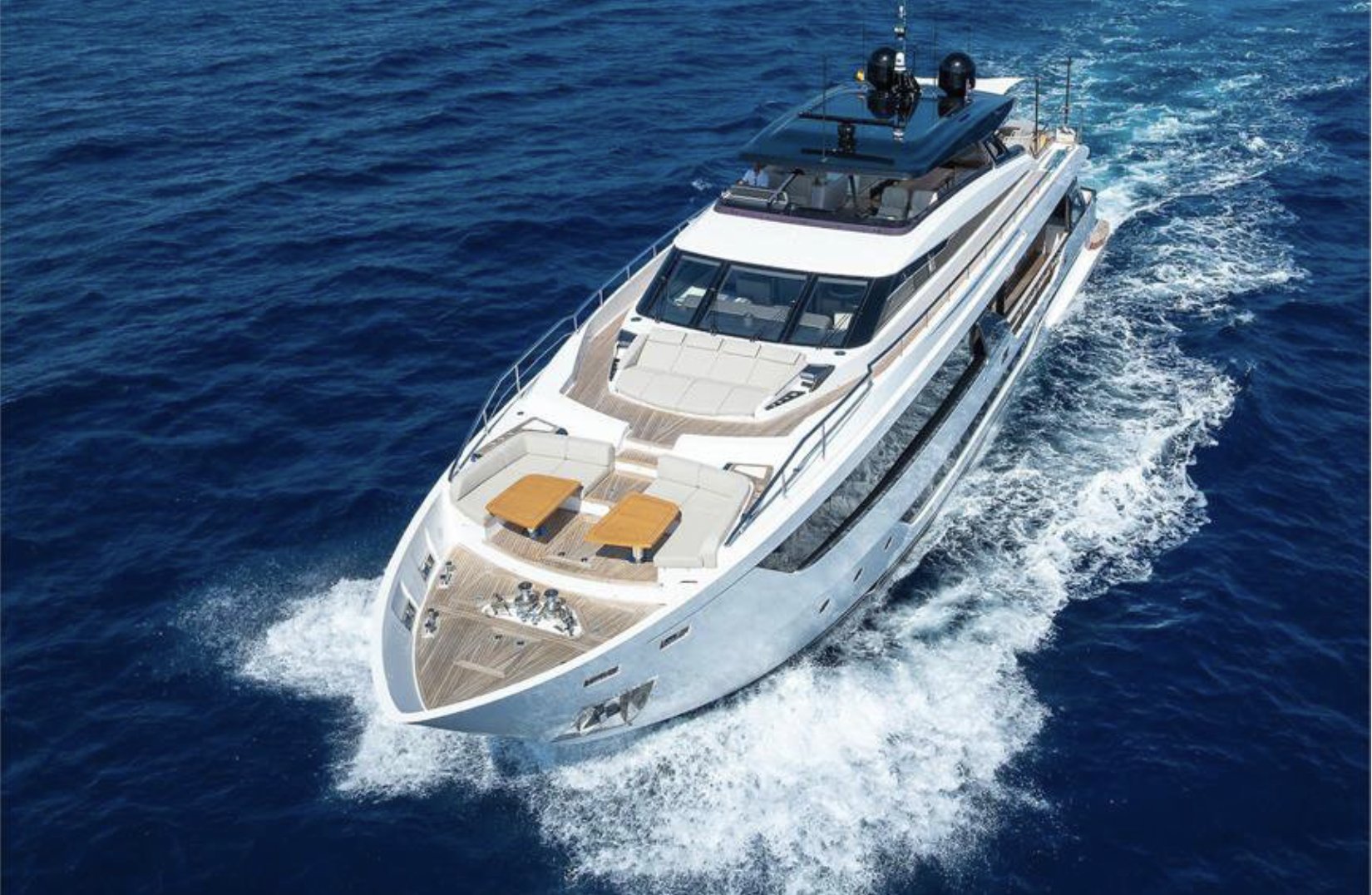 2025 FERRETTİ 1000