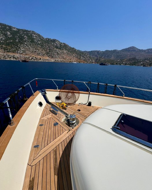 Charter | Riva 75 Venere