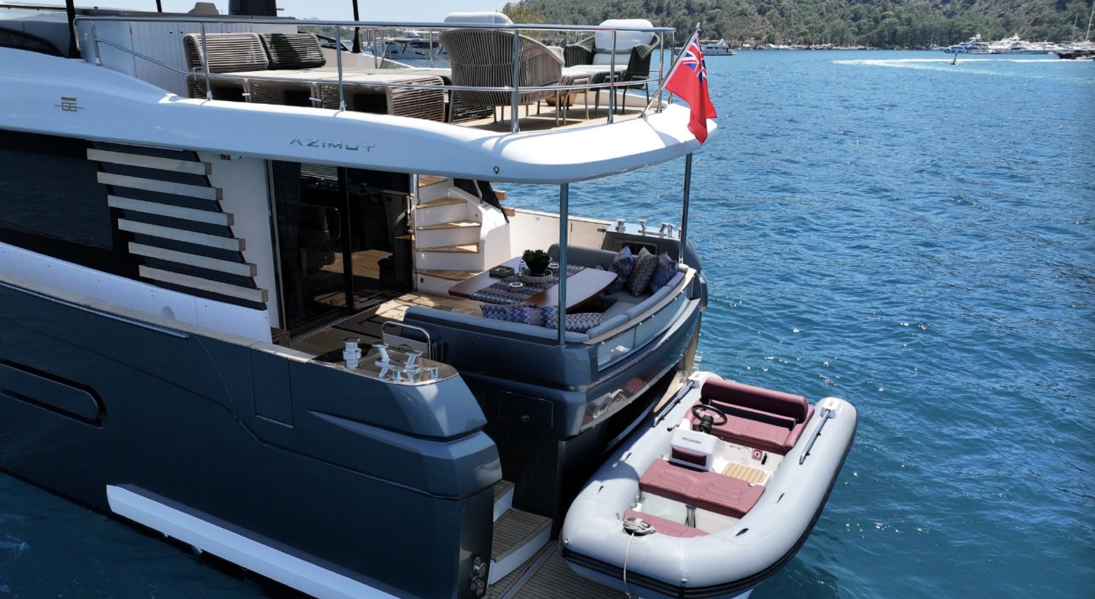 2025 | Azimut Magellano 66