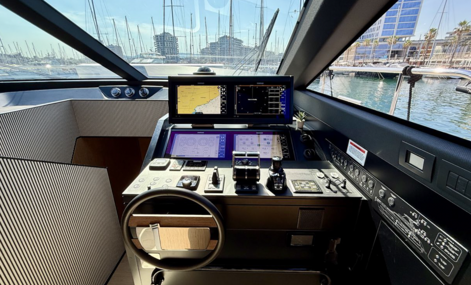 2024 FERRETTI 720