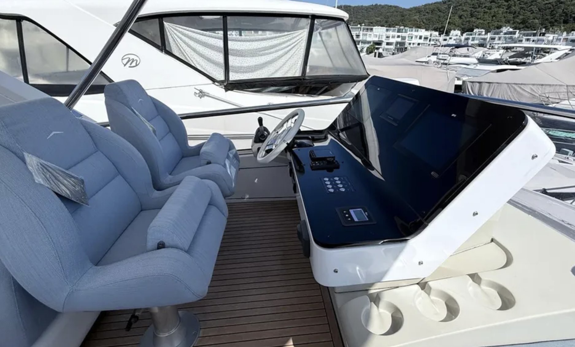 2022 I Azimut 60