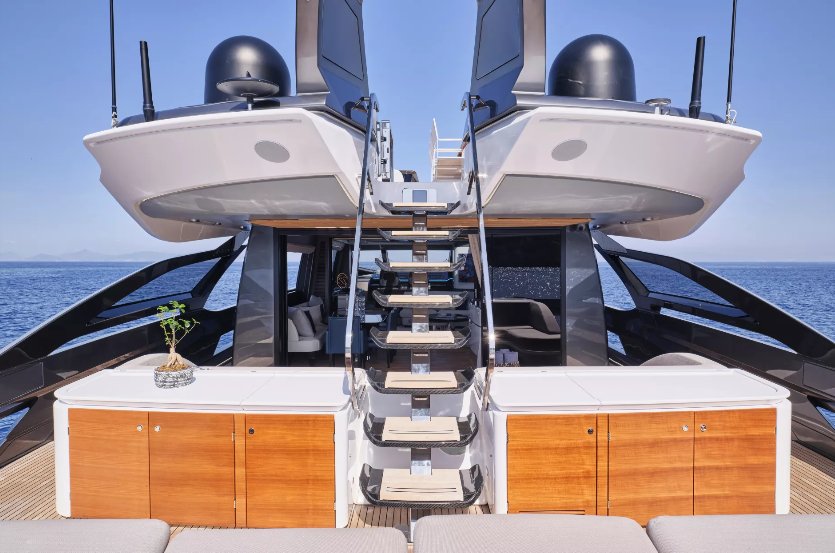 2021 | Azimut S10