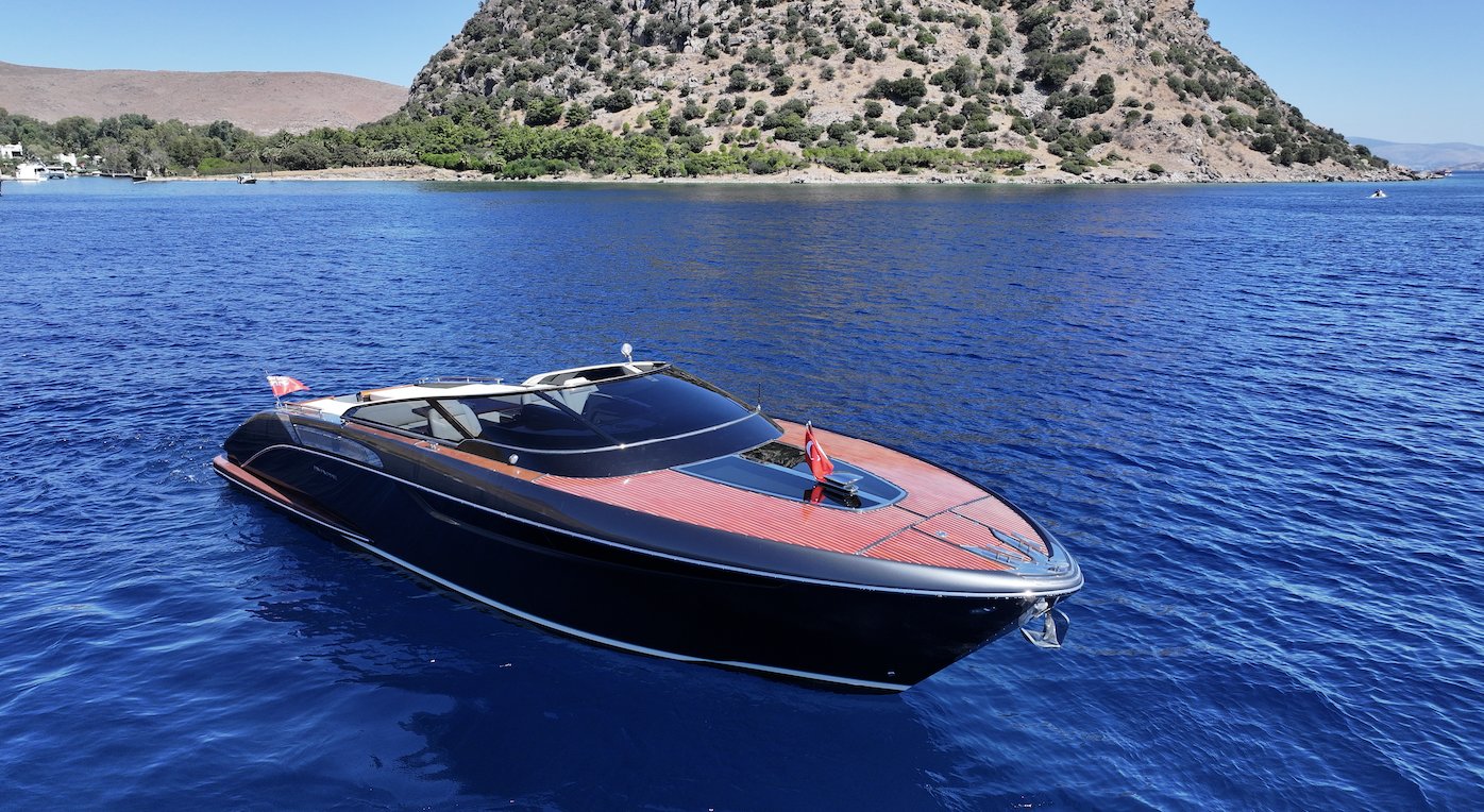2018 | Riva 38