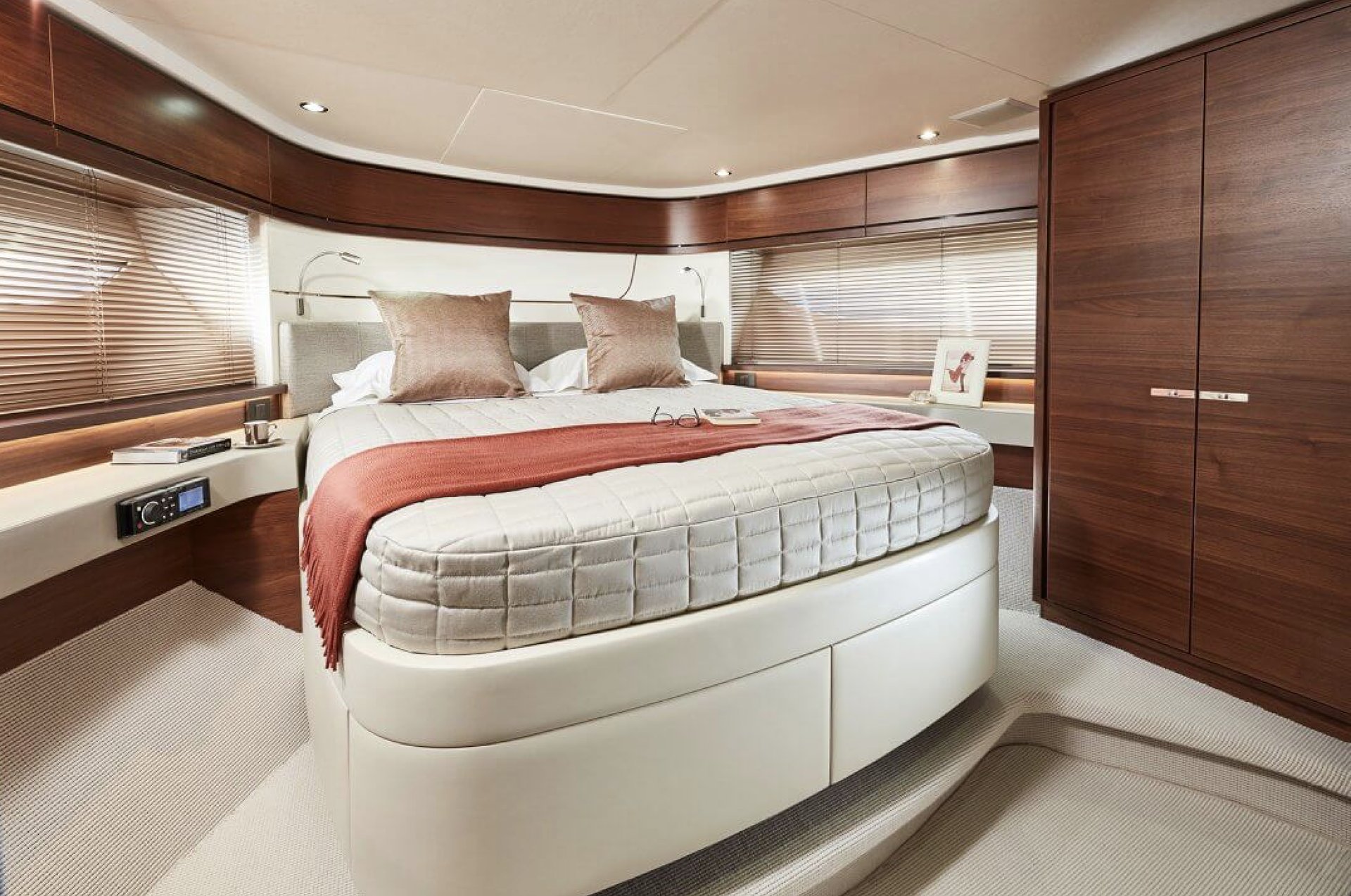 2020 | Princess F70 