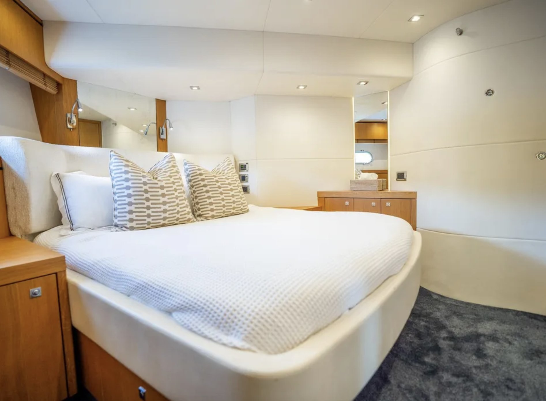 2011 SUNSEEKER 73