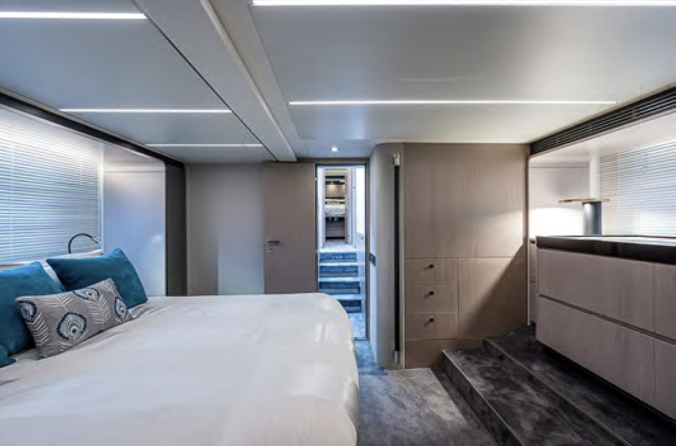 2020 | Azimut 66 Fly 