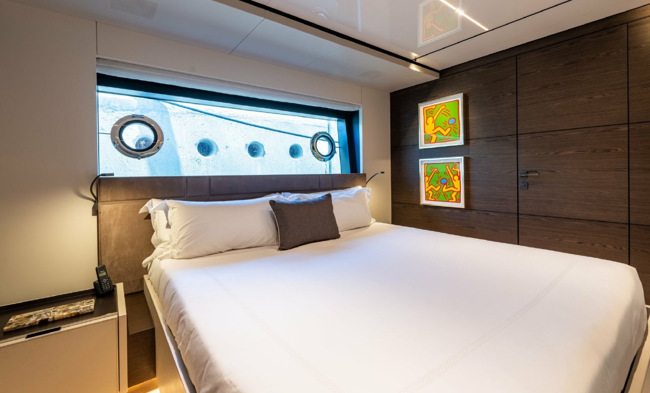 2020 | Ferretti Navetta 42