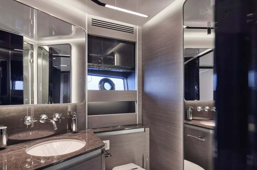 2021 | Azimut S10