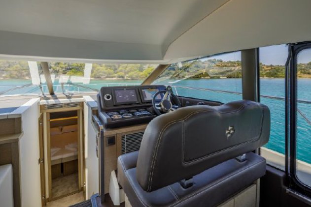2022 | Prestige 520 