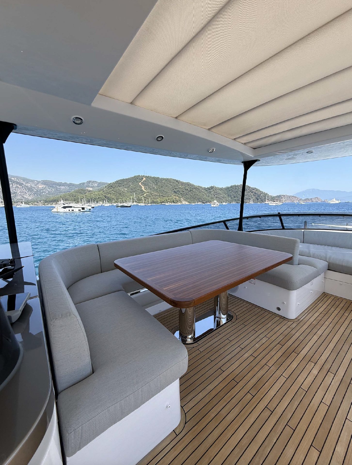 2025 | Azimut Magellano 66