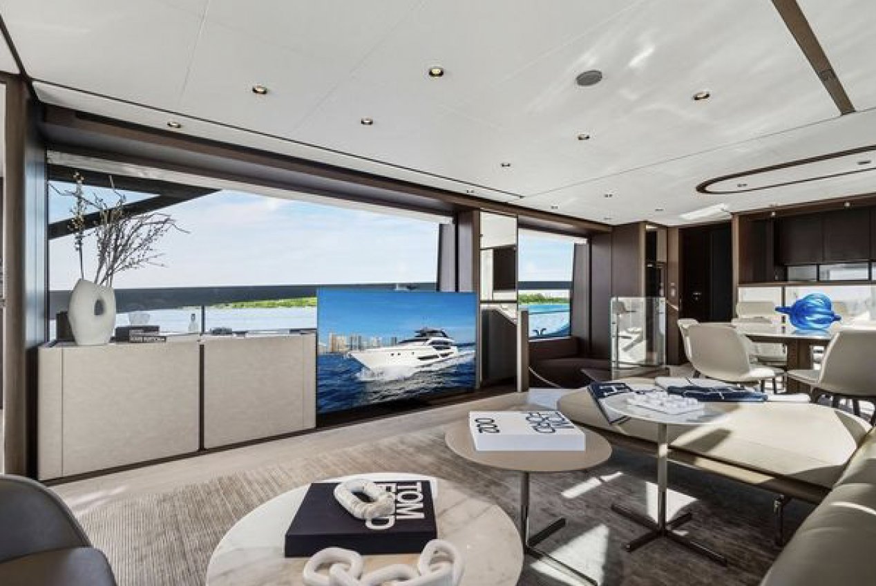 2023 FERRETTİ 860