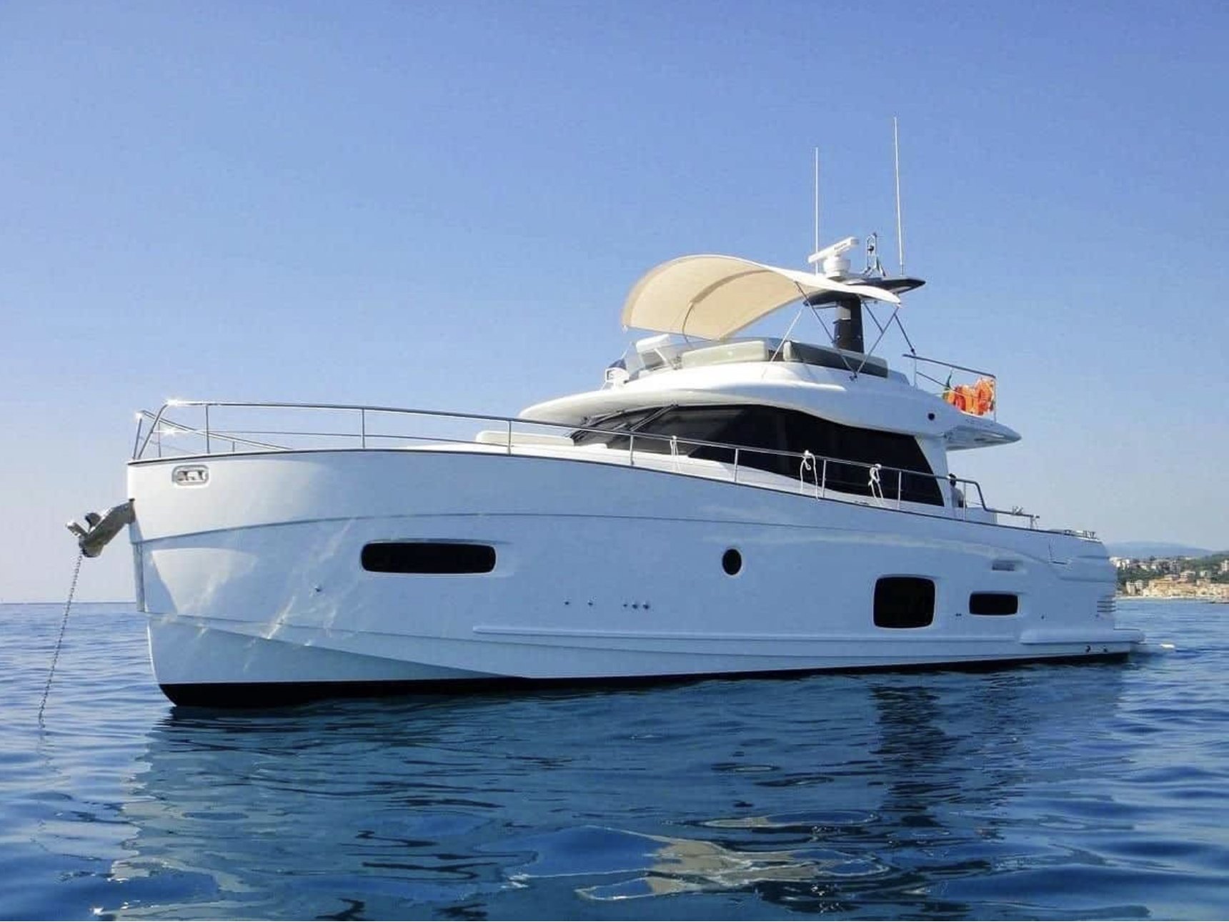 2015 | Azimut Magellano 53