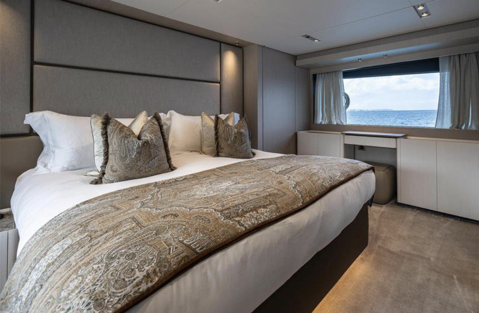 2025 FERRETTİ 1000