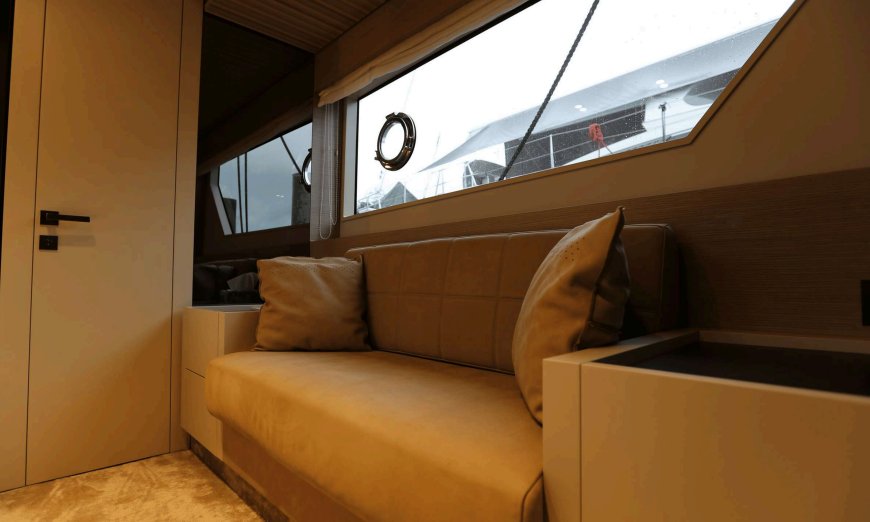 2020 | Ferretti 670