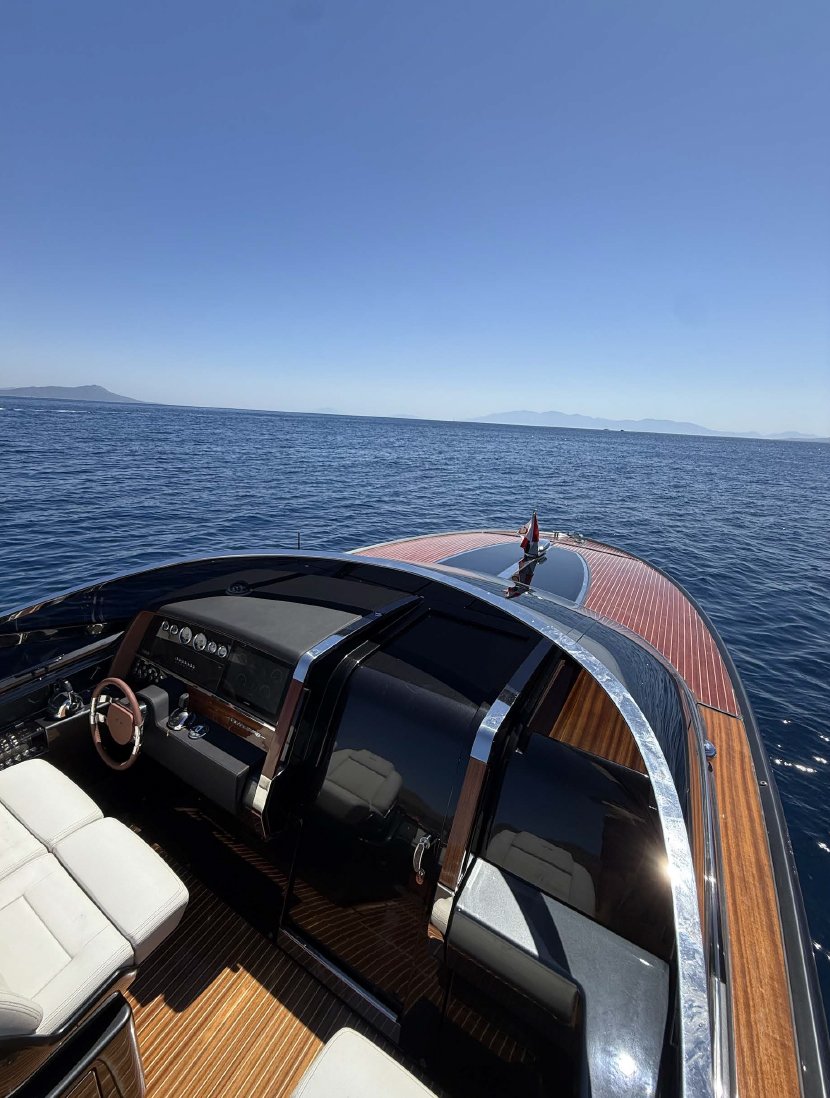 2018 | Riva 38