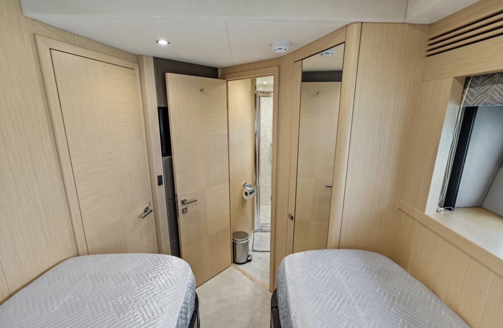 2018 SUNSEEKER 75