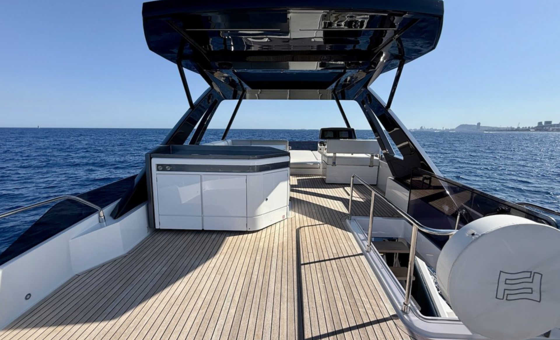 2024 FERRETTI 720